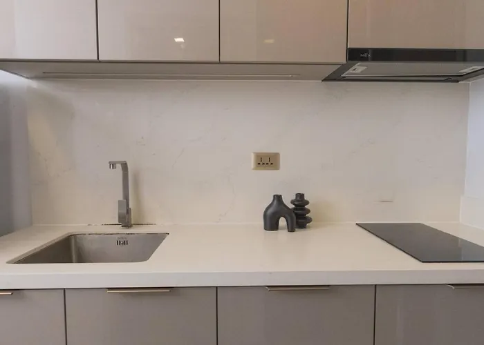 Near Rama 9 With Balcony, Pool, Gym & 5m To Mrt *