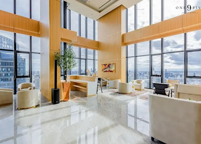 Near Rama 9 With Balcony, Pool, Gym & 5m To Mrt *